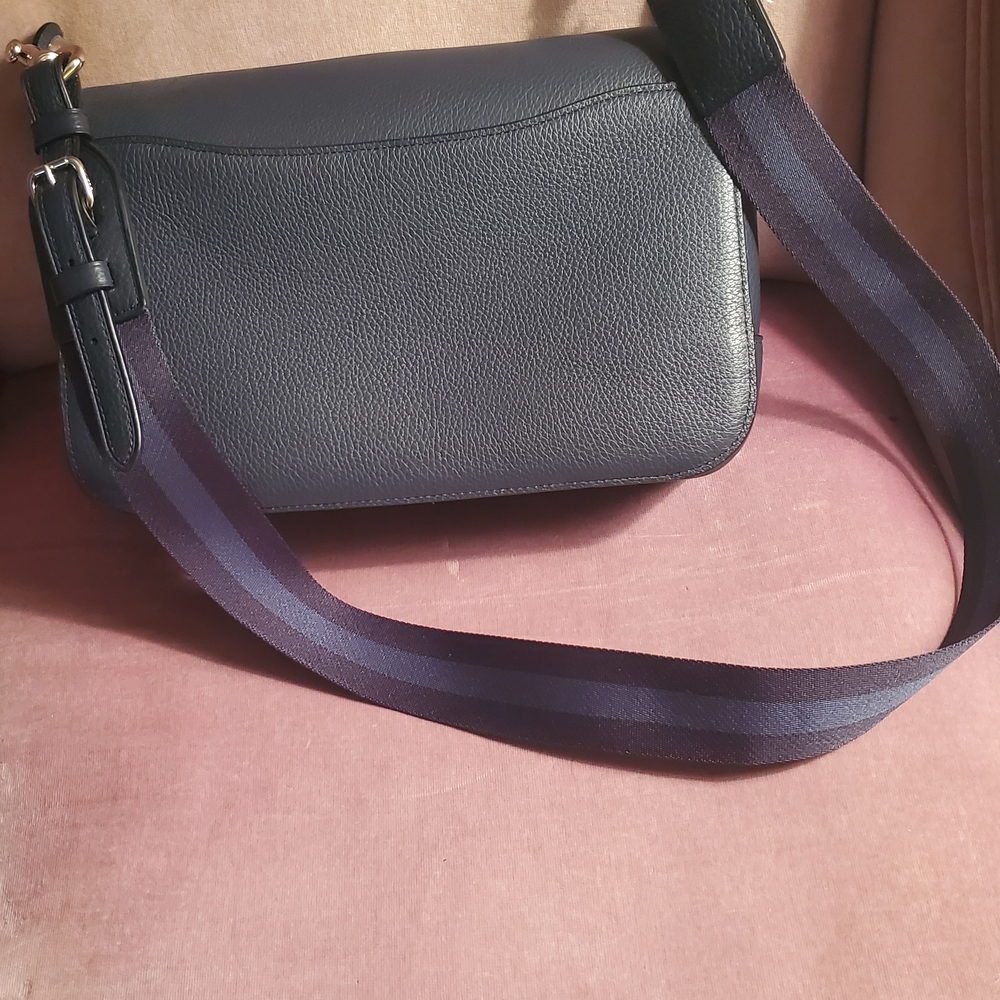 Coach Dark teal Leather Purse Bag NWT estate sale - Picture 9 of 10